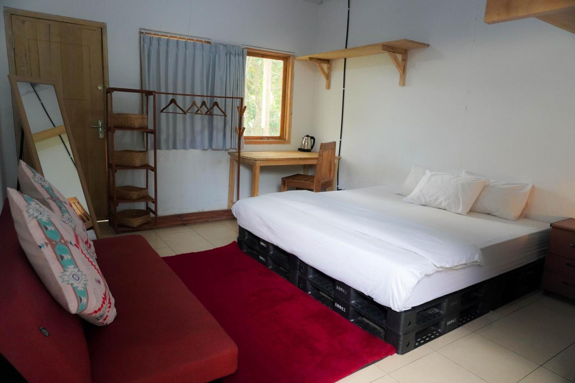 Albergue LoTide Surf Camp Kuta  Exterior foto